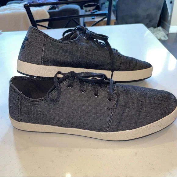 Toms- Men’s Payton Canvas Lace Up Sneaker, size 11.5 - Picture 2 of 9